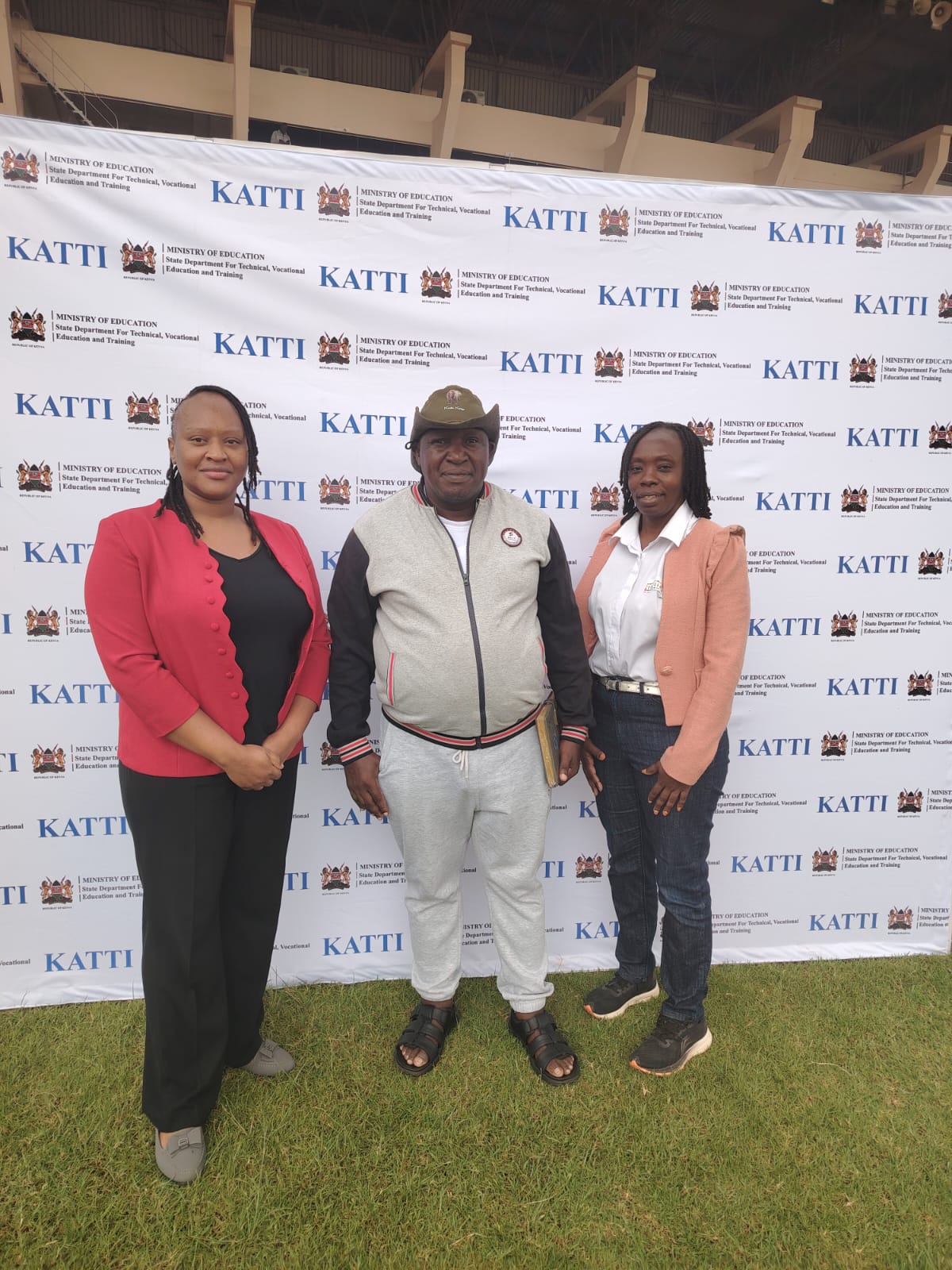 Mindful Learning representatives at a KATTI education event